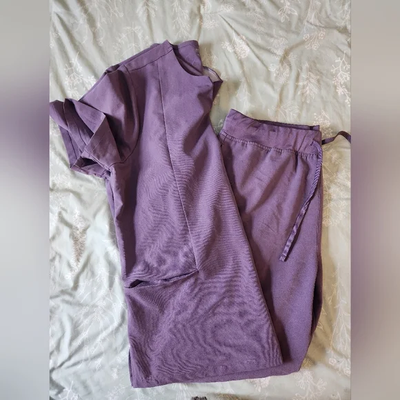 Mandala Scrubs - Picture 1 of 5